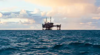 Kraty offshore – wytrzymałe rozwiązanie do pracy w ekstremalnych warunkach morskich