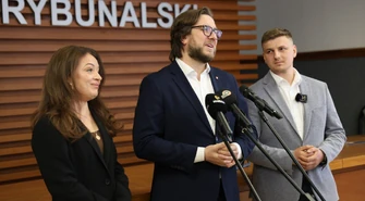 Wielka inwestycja przy basenach w Piotrkowie. Będzie lodowisko i nowa hala