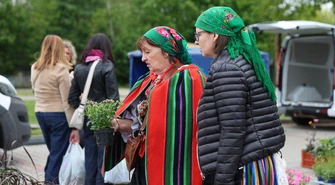Kiermasz Rolno-Ogrodniczy w Moszczenicy 2025. Rośliny, KGW i regionalne potrawy podczas drugiej edycji