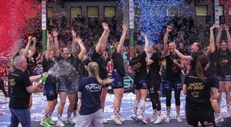 Brązowy Piotrków! Krasoń MKS Piotrcovia pieczętuje medal i świętuje sukces w Rynku Trybunalskim