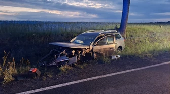 Wypadek dwóch samochodów w Janówce. Dwie osoby poszkodowane