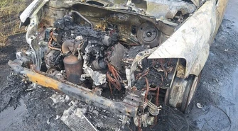 Citroen doszczętnie spłonął na S8 pod Piotrkowem