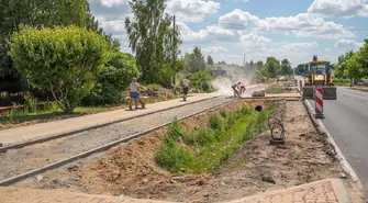 Nowa droga dla pieszych i rowerzystów na DW 476 w Bełchatowie