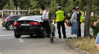 Hulajnogista potrącony przez samochód w Piotrkowie