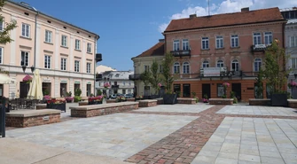 Piotrków walczy z betonozą? Mieszkańcy chcą więcej drzew, miasto pokazuje swoje działania