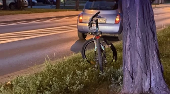 Groźny wypadek na Łódzkiej w Piotrkowie. Około dziesięcioleci chłopiec potrącony na przejściu dla pieszych. Świadkowie twierdzą, że przejeżdżał przez nie rowerem