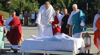Maryja zasnęła na placu Straży. Niezwykłe misterium w Sulejowie