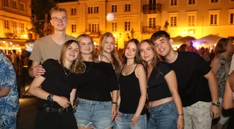 Potańcówka na Rynku Trybunalskim. Piotrkowianie bawili się przy muzyce i już czekają na kolejną okazję do tańca