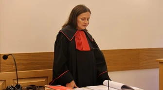 Kolejne przesłuchania w sprawie pieniędzy na studniówkę. Prokurator chce 10 miesięcy więzienia