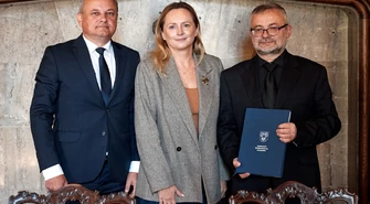 300 tysięcy złotych dla Akademii Piotrkowskiej. Pieniądze na rozwój uczelni i promocję regionu
