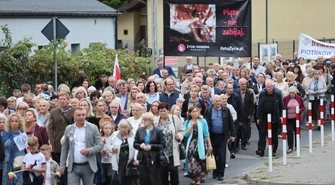 Marsz dla Życia i Rodziny w Piotrkowie Trybunalskim. Wydarzenie wróciło po latach