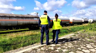 Policja i SOK kontrolowały tereny kolejowe. Akcja „Rail Action Week” w Piotrkowie i powiecie