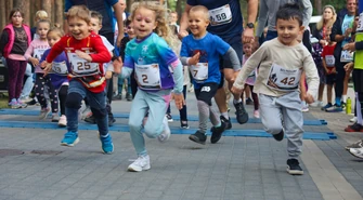 Biegli dla Neli. W Sulejowie zebrano kilkadziesiąt tysięcy złotych