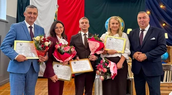 Wielkie święto nauczycieli powiatu piotrkowskiego. Wręczono nagrody i stypendia