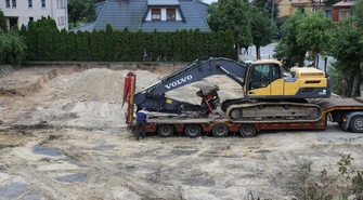 Budowa parkingu przy Urzędzie Gminy w Woli Krzysztoporskiej już rozpoczęta