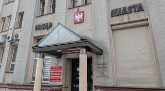 Bezpieczeństwo w szkołach w Piotrkowie Trybunalskim. Narada w magistracie i nowe procedury