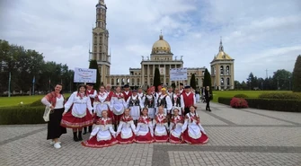 Koraliki i Ludowa Biesiada z Czarnocina zwyciężyły w Przeglądzie Zespołów Artystycznych w Licheniu