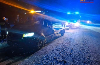 Zasypane drogi i paraliż komunikacyjny. Ciężarówka zablokowała A1 problemy na drogach w regionie