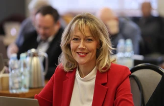 Prezesi miejskich spółek nieobecni prezydent opuścił salę. Nadzwyczajna sesja Rady Miasta w Piotrkowie