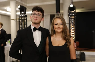 Przepiękny bal Studniówka maturzystów II LO w Piotrkowie