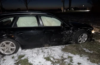 Groźny wypadek na DW472. Dwie osoby trafiły do szpitala droga zablokowana