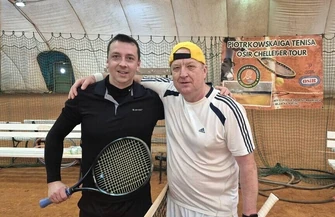 Zimowa Liga Tenisa OSiR Piotrków nabiera tempa. Na kortach nie brakuje emocji