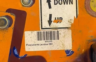 Przecinarka na rondzie Sulejowskim w Piotrkowie Trybunalskim. Leżała na jezdni w godzinach szczytu