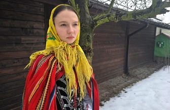 Piotrkowianka sama szyje i haftuje stroje ludowe