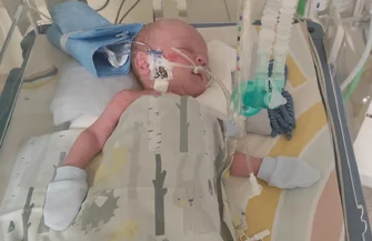 Ciężka złożona wada serca od pierwszych dni życia. Trwa zbiórka na leczenie Leona