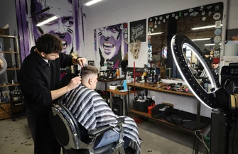 Salon piękności przed wielkim balem. Tak wyglądały przygotowania do Night to Shine w Tomaszowie Mazowieckim