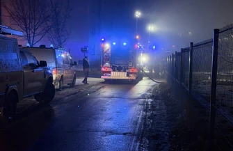 Groźny pożar hurtowni motoryzacyjnej. Spłonęła część dachu straty będą ogromne