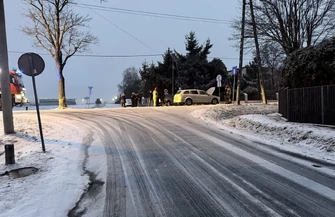 Niebezpiecznie na skrzyżowaniu Słowackiego i Zawodzie. Zderzyły się dwa samochody
