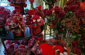 Handlowcy z Piotrkowa liczą na zakochanych