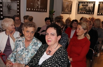 Artystyczne walentynki w OEA MOK. Poezja muzyka i taniec w paryskim klimacie