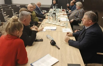 Intrygujące obrady członków jednej z komisji Rady Miasta w Piotrkowie