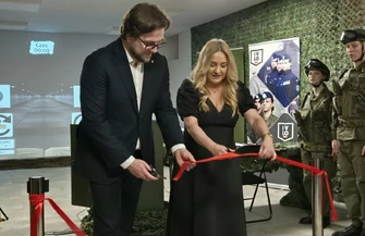 Nowoczesna wirtualna strzelnica otwarta w IV LO w Piotrkowie Trybunalskim