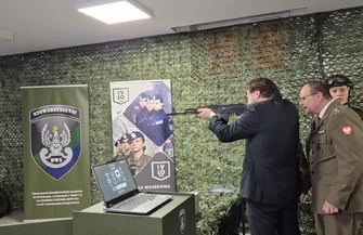 Nowoczesna wirtualna strzelnica otwarta w IV LO w Piotrkowie Trybunalskim