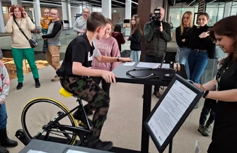 Bateria z cytryny i banana Warsztaty Czysta energia Mediatece