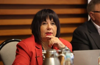 Ile zarabiają nauczyciele w Piotrkowie XXXI sesja Rady Miasta