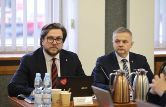 Ile zarabiają nauczyciele w Piotrkowie XXXI sesja Rady Miasta