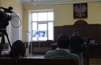 Tajemniczy SMS o rzekomej śmierci oskarżonego. Sąd zawiadamia prokuraturę i areszt śledczy