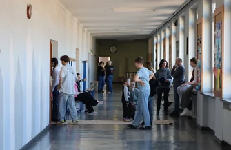 Dni Otwarte w Szkole Podstawowej nr 3 w Piotrkowie Trybunalskim ekologiczny pokaz mody i fascynujące eksperymenty przyrodnicze przyciągnęły przyszłych uczniów i ich rodziców