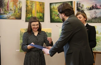 Nowa dyrektor MOK oficjalnie rozpoczęła pracę. Kwiaty i plany na piękne wyzwanie