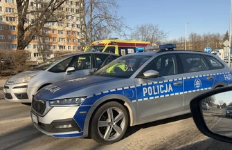 12-latka potrącona na przejeździe rowerowym w Piotrkowie. Dziewczynka trafiła do szpitala