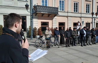 Ulicami Piotrkowa przeszedł Męski Różaniec. Wydarzenie odbyło się Po raz 84.