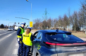 Policyjne akcje Łapki na kierownicę oraz Patrz i słuchaj