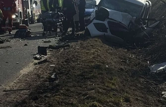 Groźny wypadek w Podolinie. Na miejscu trwa akacja służb