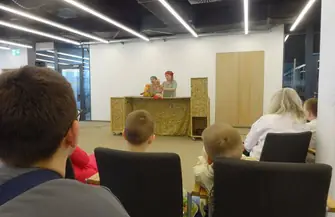 Uczniowie z Gorzkowic na uroczystym finale konkursu plastycznego Piękno jest w nas