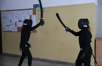 Targi Kariery i Kwalifikacji w Akademii Piotrkowskiej młodzież szuka swojej drogi