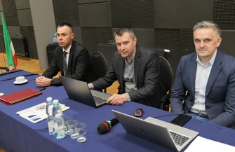 Wokół Zalewu Sulejowskiego powstanie Velo Pilica. Samorządy podpisały porozumienie